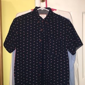 Short sleeve button down